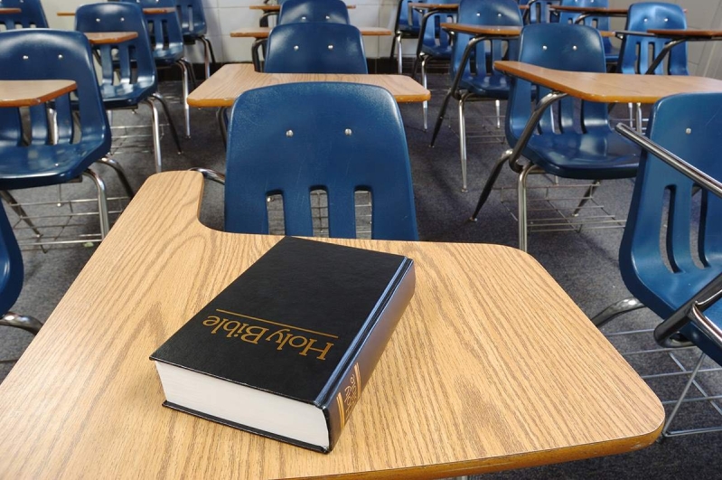 Biblia en escuela