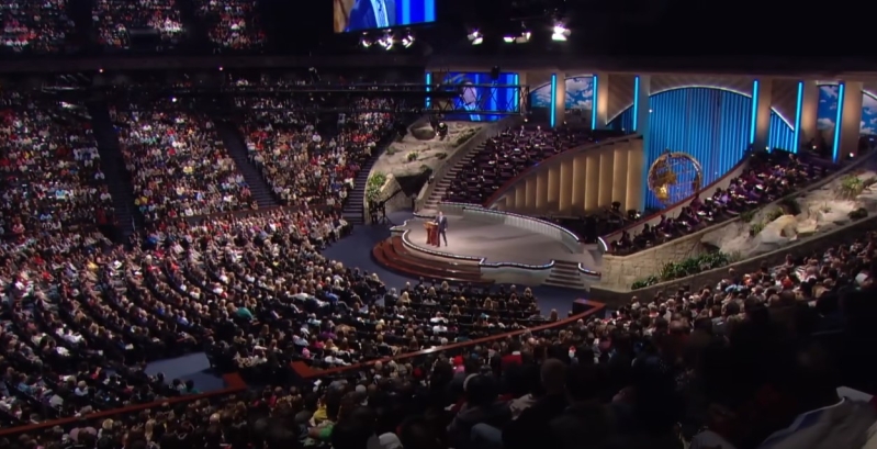 Joel Osteen, Iglesia Lakewood