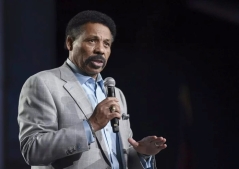 El pastor Tony Evans se aparta del liderazgo 