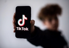 Tik Tok retira anuncios de una marca de atletismo opuesta a los trans en el deporte